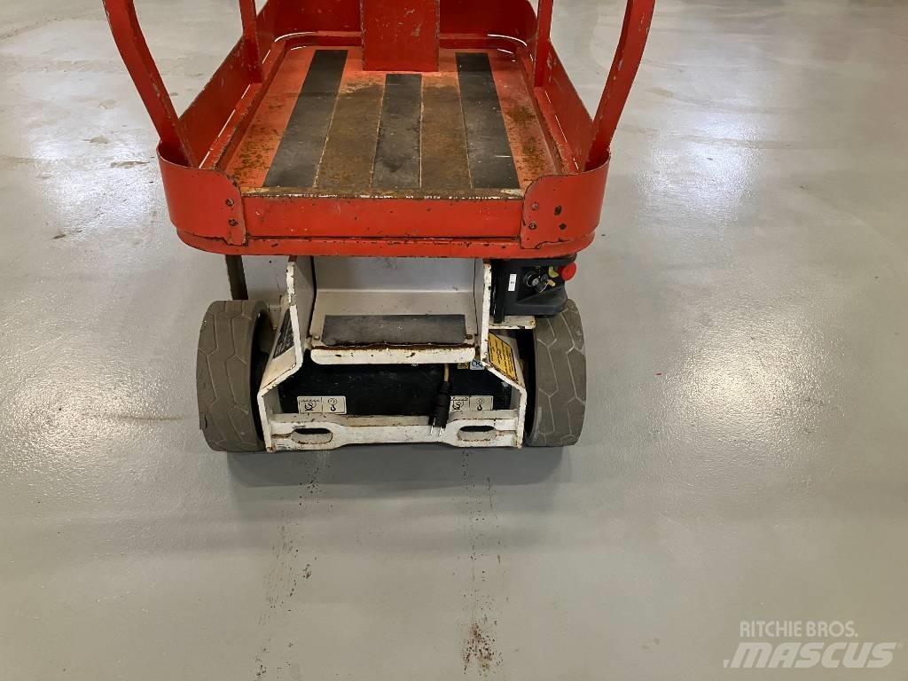 JLG 1230 ES Vertical mast lifts