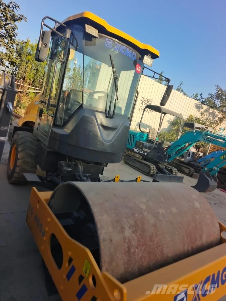 XCMG XS 800 J Single drum rollers