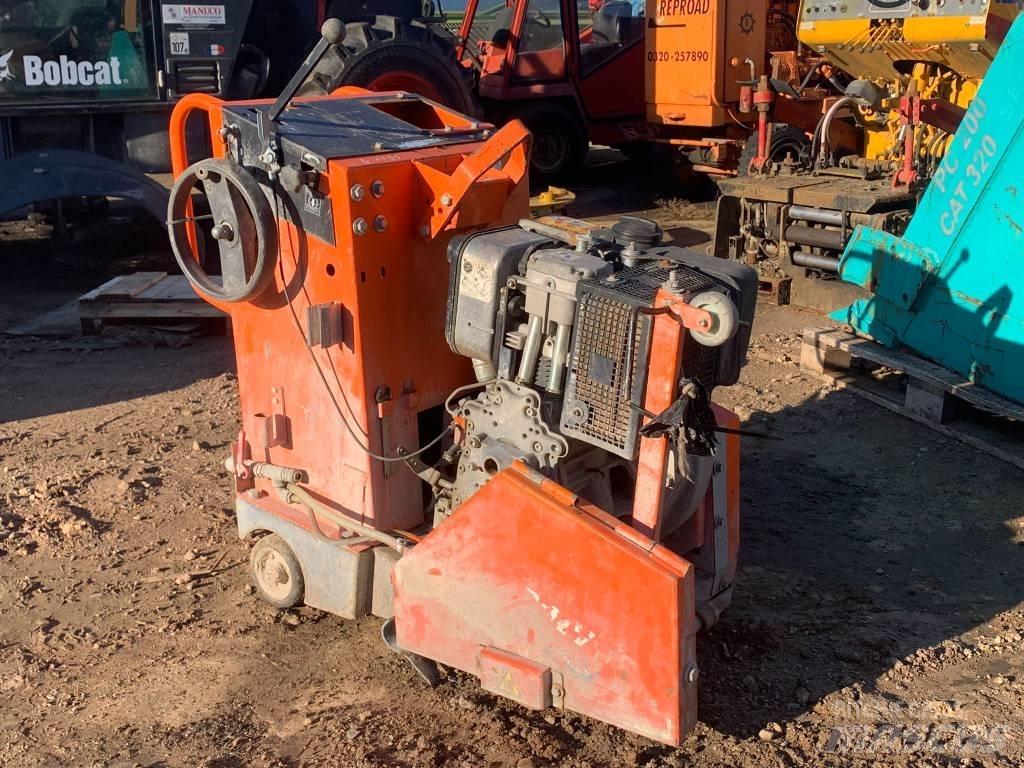 Norton Clipper CSB1 Asphalt splitting machines