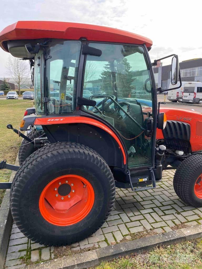 Kubota L2-622 Compact tractors