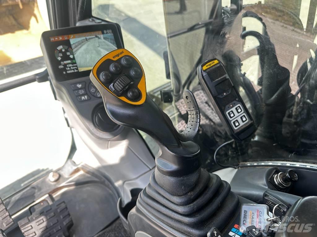 CASE CX 250 D Crawler excavators