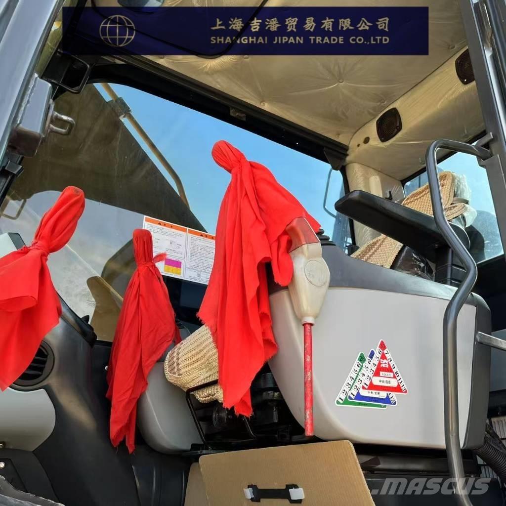 Komatsu PC 200-8 Crawler excavators