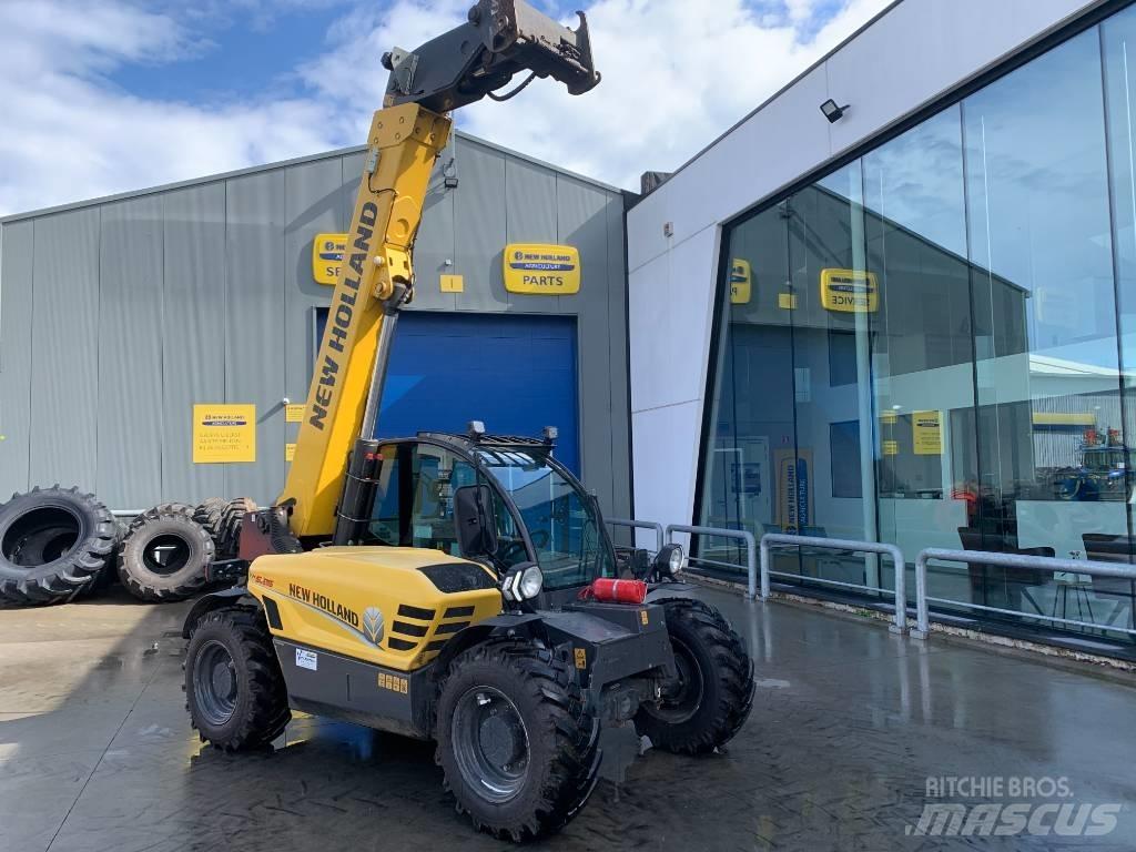 New Holland TH5.26 Telescopic handlers