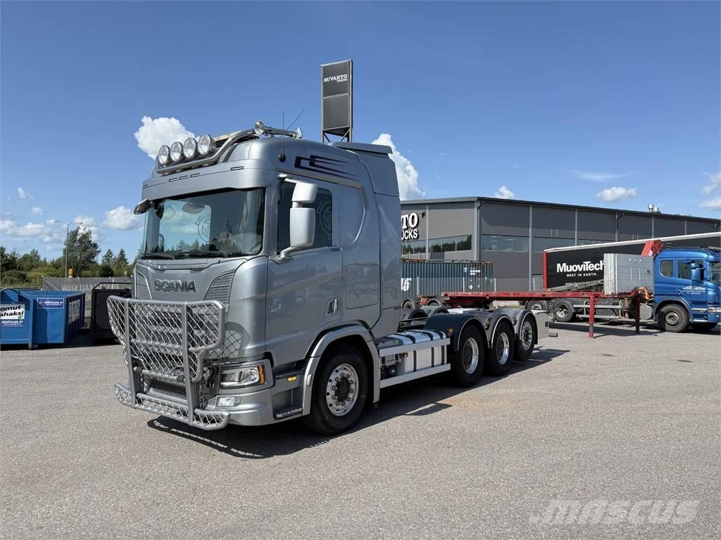 Scania R650 8x4 Chassis Cab trucks