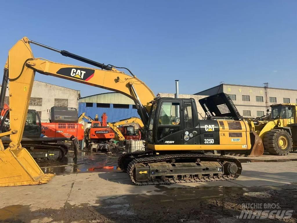 CAT 325 D L Crawler excavators
