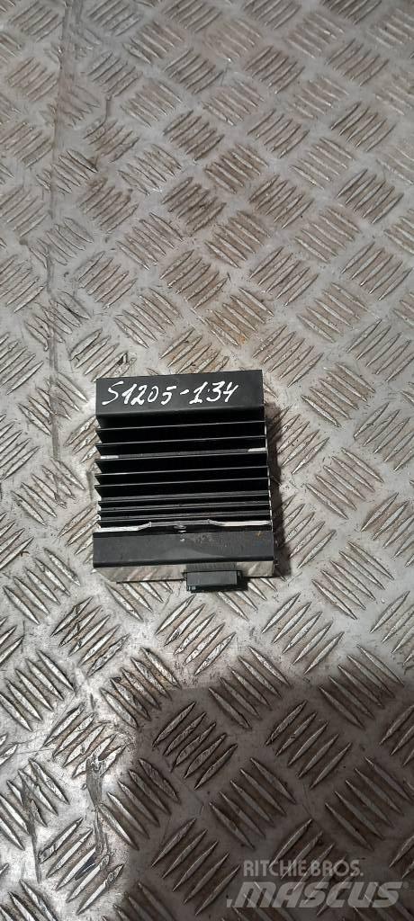 Scania R 440.   1729858 Electronics