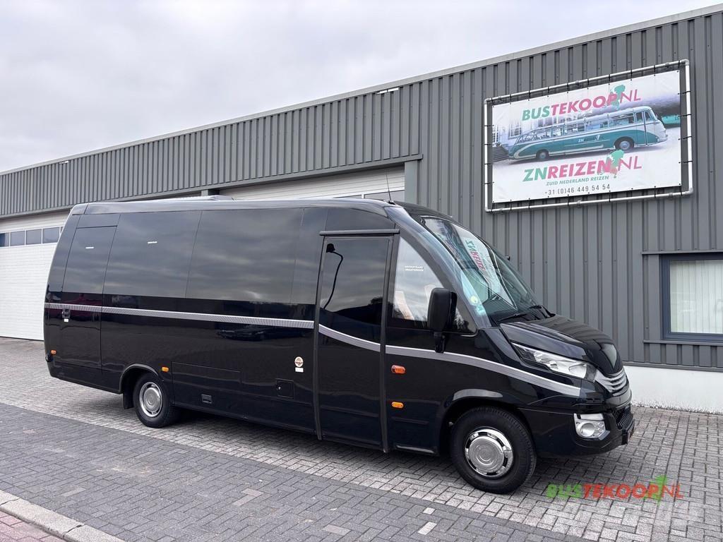 Iveco UNVI Compa Coaches