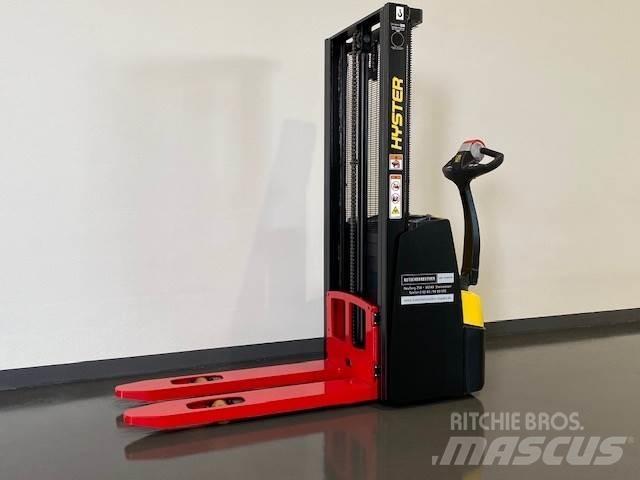 Hyster S1.2E Pedestrian stacker