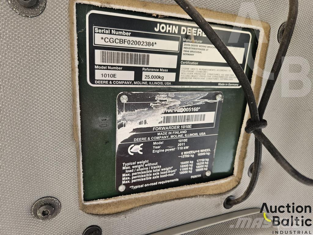 John Deere 1010 E Forwarders