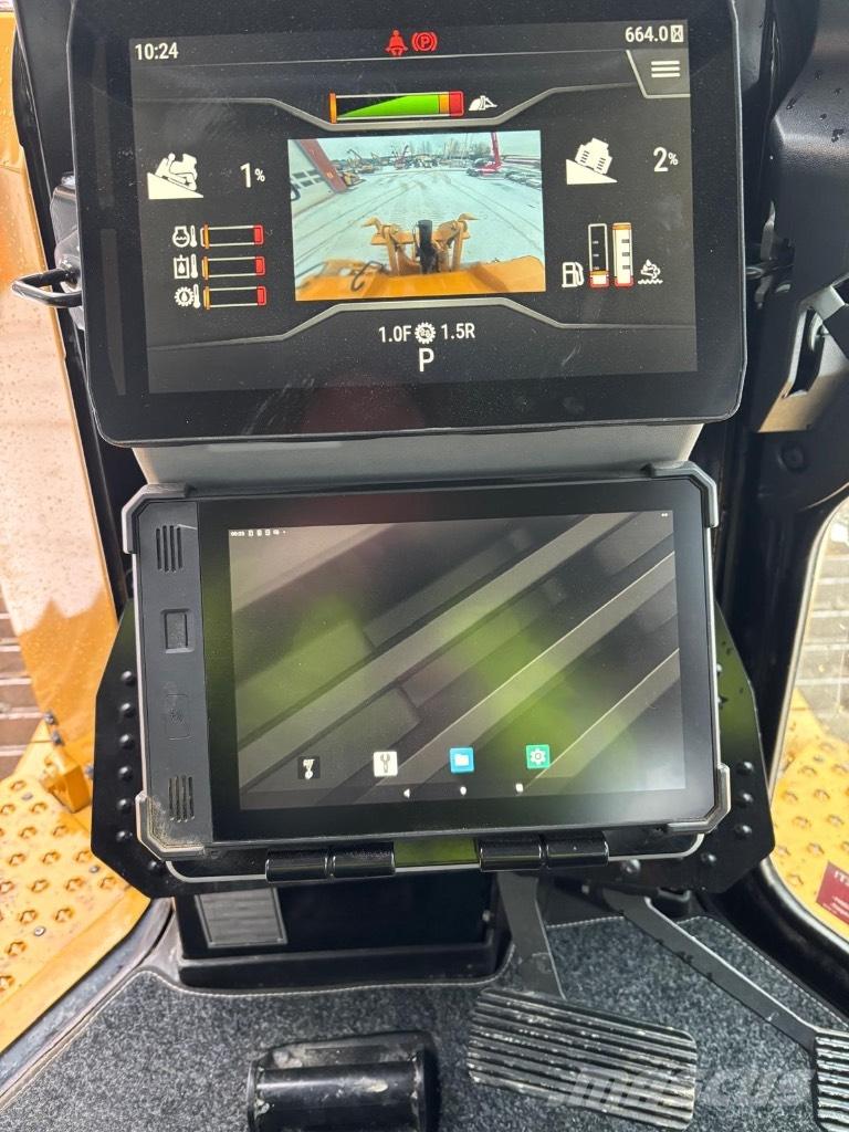 CAT D 6 XE LGP Crawler dozers