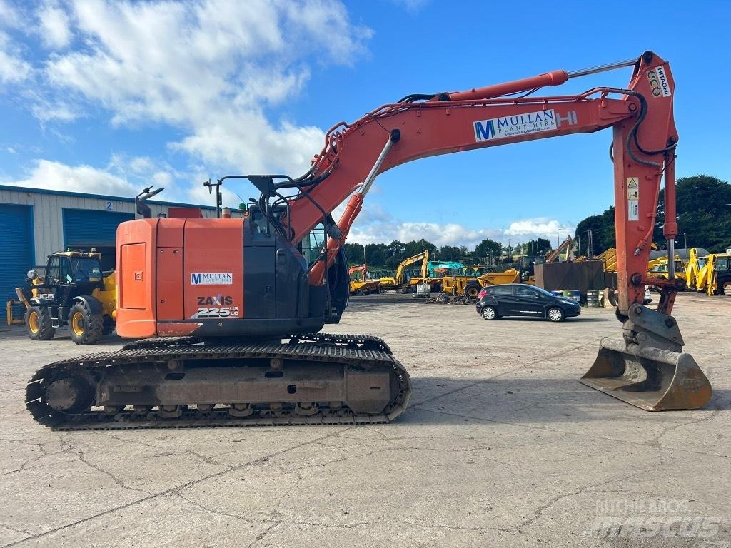 Hitachi ZX225 USLC-6 Crawler excavators