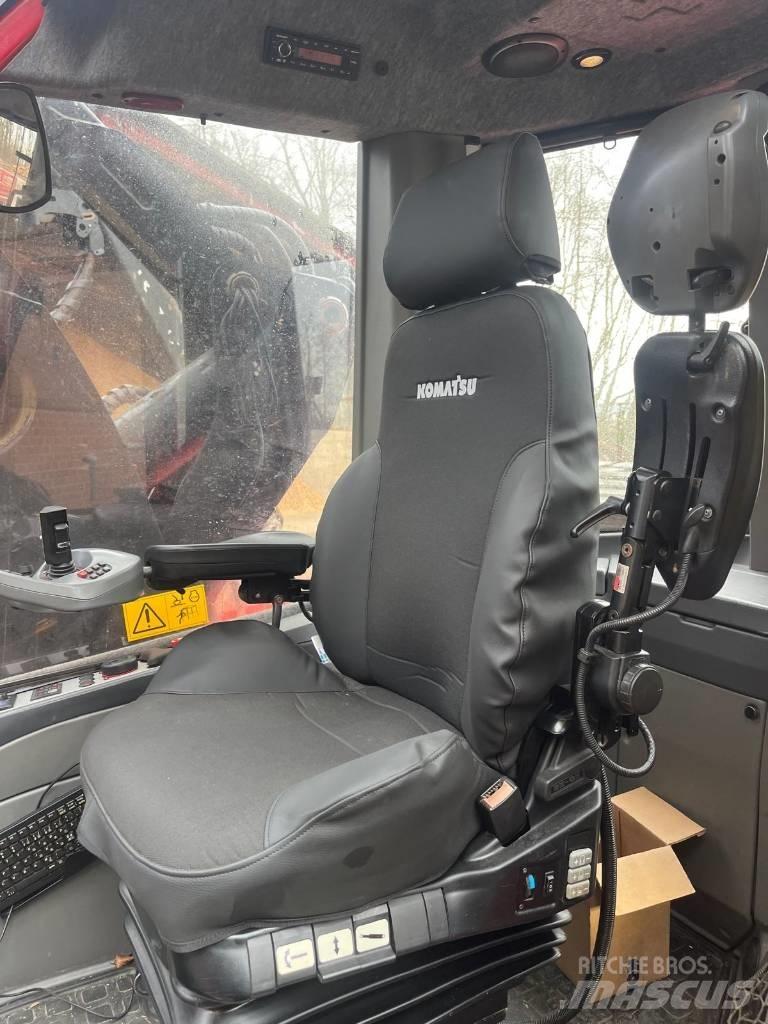 Komatsu 931 XC Harvesters