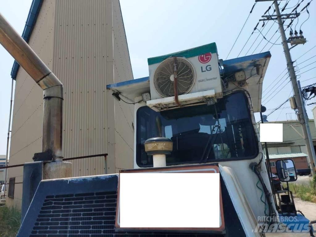 SMV SL17-1200A Pedestrian stacker