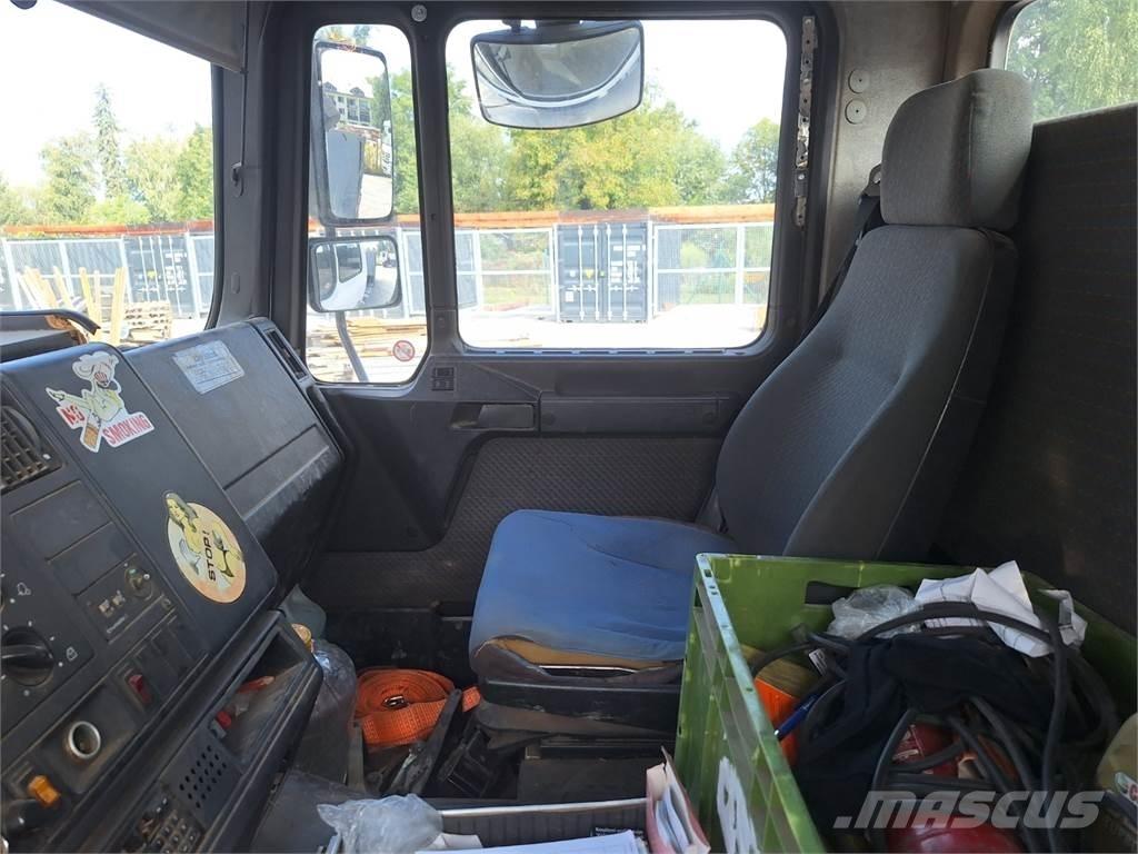 MAN 26.403 6X2 Chassis Cab trucks