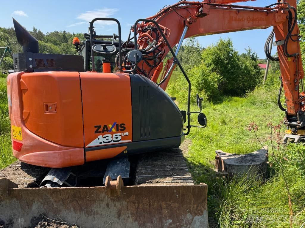Hitachi ZX135USBL-6 Crawler excavators
