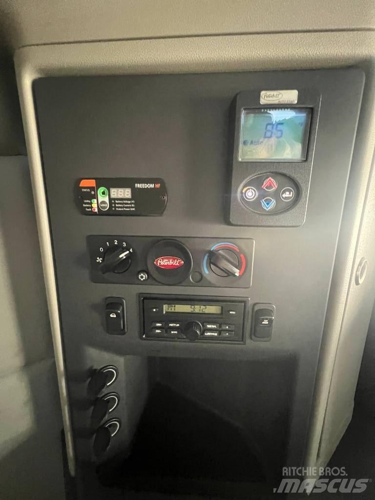 Peterbilt 579 Tractor Units