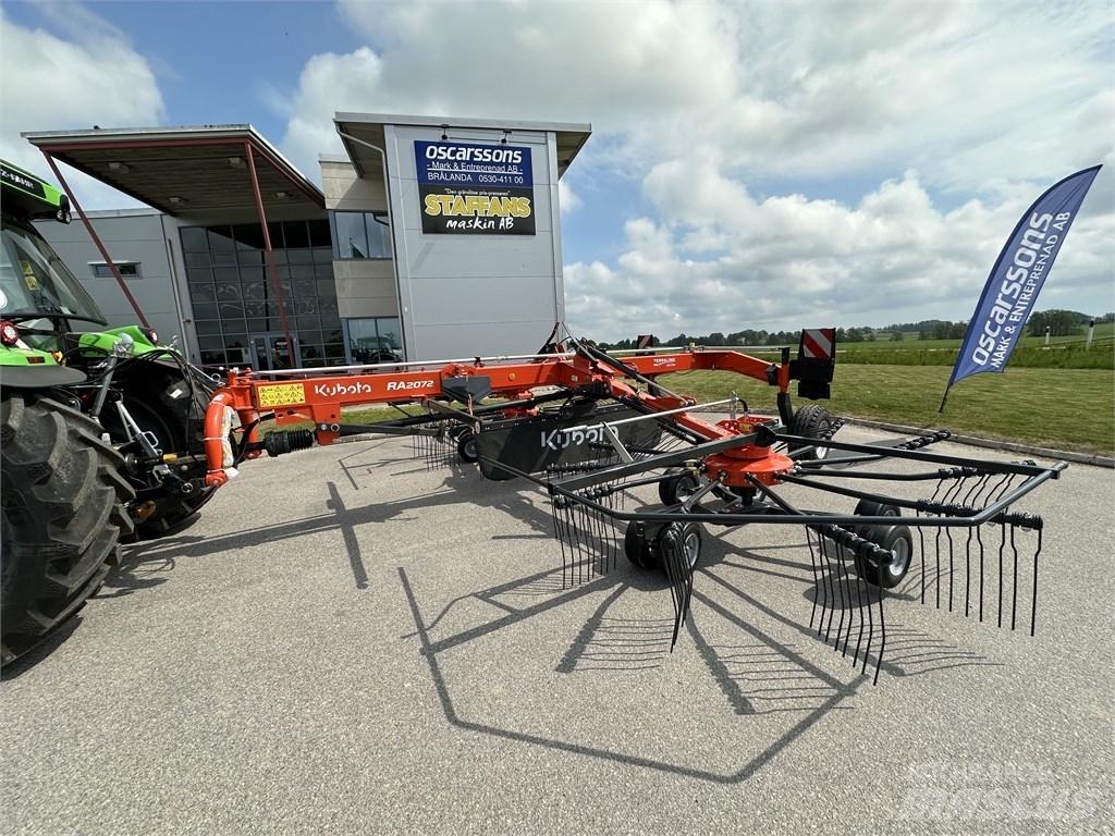 Kubota RA2072 Windrowers