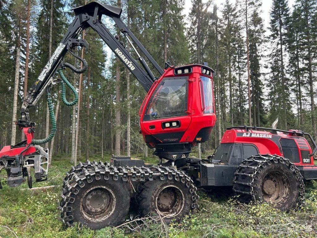 Komatsu 931 Harvesters
