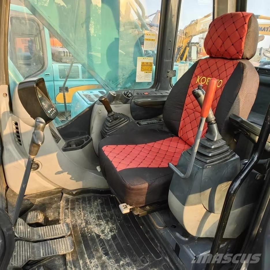Kobelco SK 200 Crawler excavators