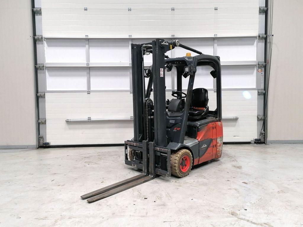Linde E12-02 Electric forklift trucks