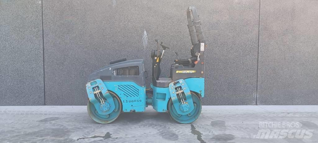 Bomag BW 100 AD-4 Twin drum rollers