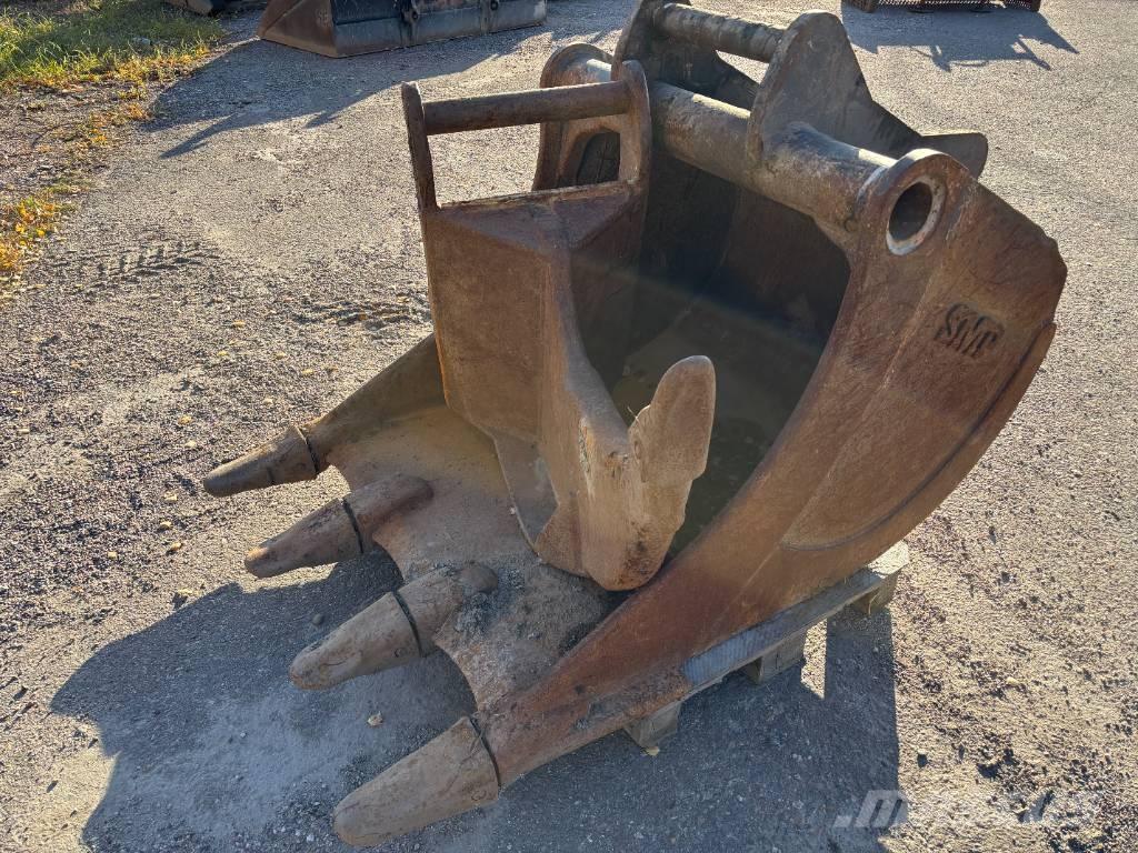 SMP 1050HDR + Tjälkrok Buckets