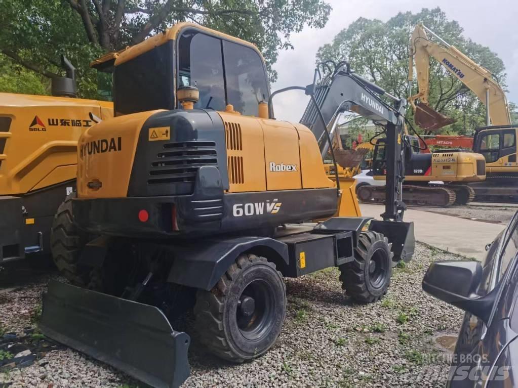 Hyundai Robex 60 W Wheeled excavators