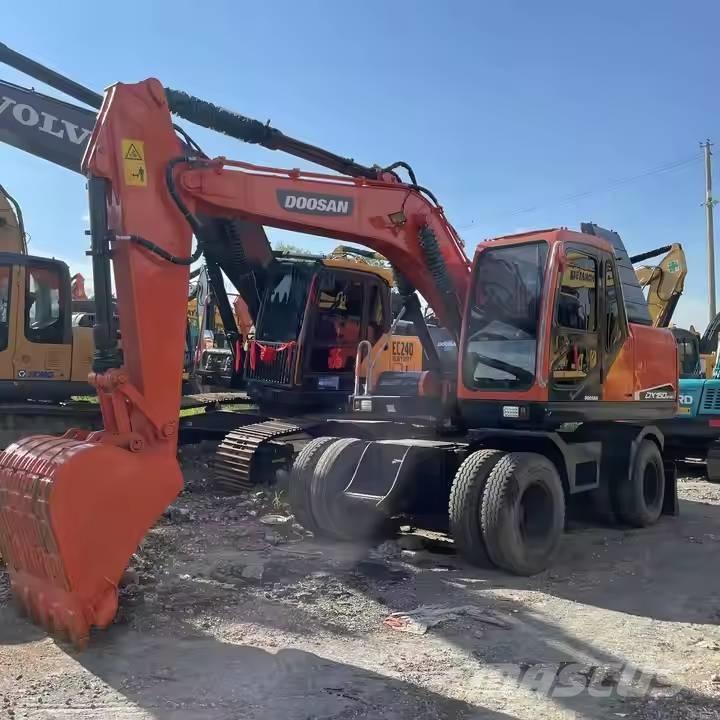 Doosan DX150W Wheeled excavators