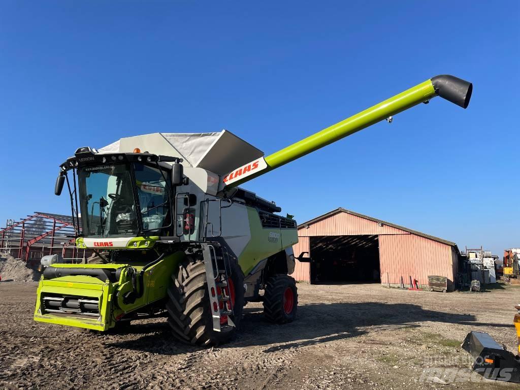 CLAAS Lexion 6800 Combine harvesters