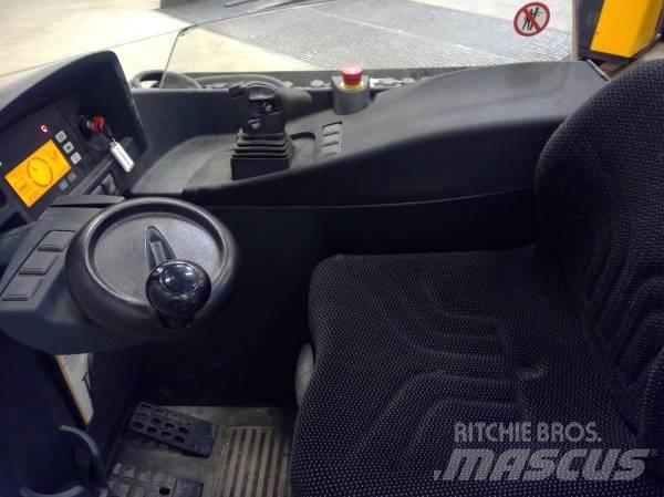 Jungheinrich ETV 214 Reach trucks