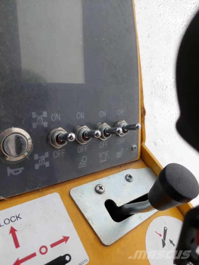  Maxload 950 Multi purpose loaders