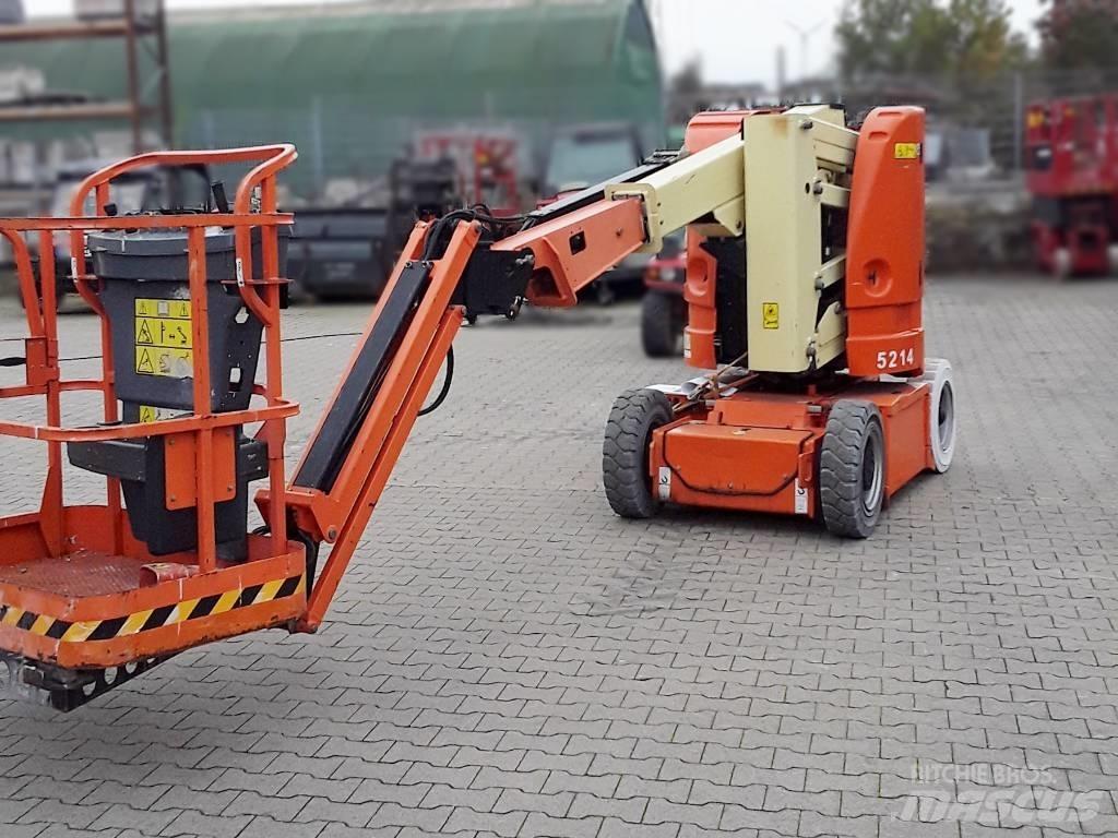 JLG E 300 AJP Articulated boom lifts