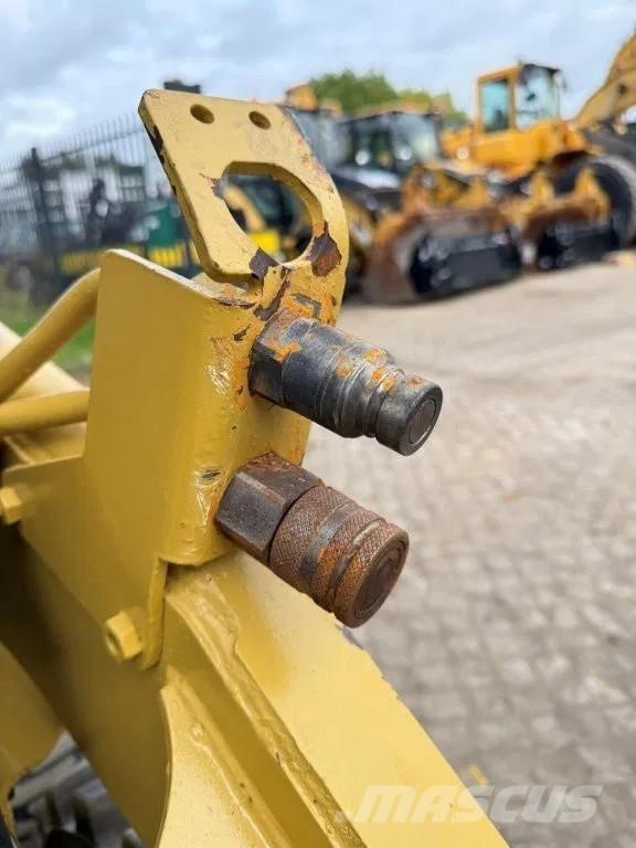CAT 216B Turbo Skid steer loaders