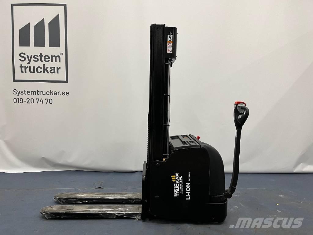 Hangcha CDD12 Self propelled stackers