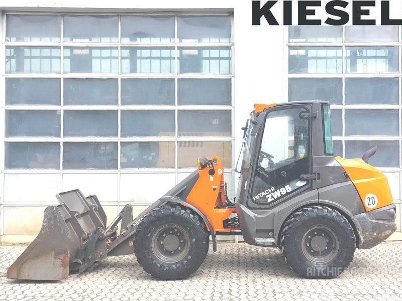 Hitachi ZW 95-6 Skid steer loaders