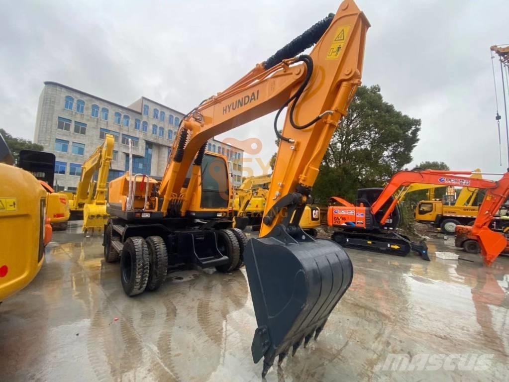 Hyundai 150W -9 Wheeled excavators