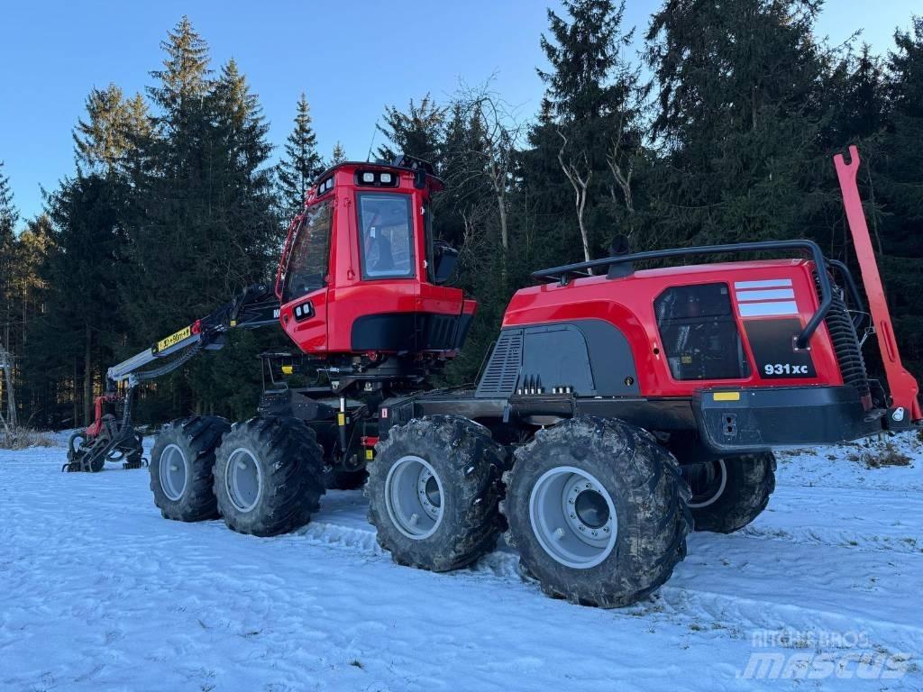 Komatsu 931 XC Harvesters