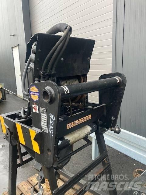 Manitou LIER 4 TON Other attachments and components