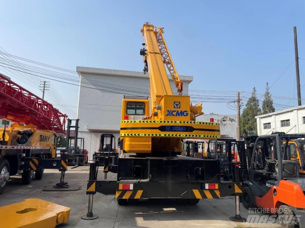 XCMG XCT25 Ton All terrain cranes