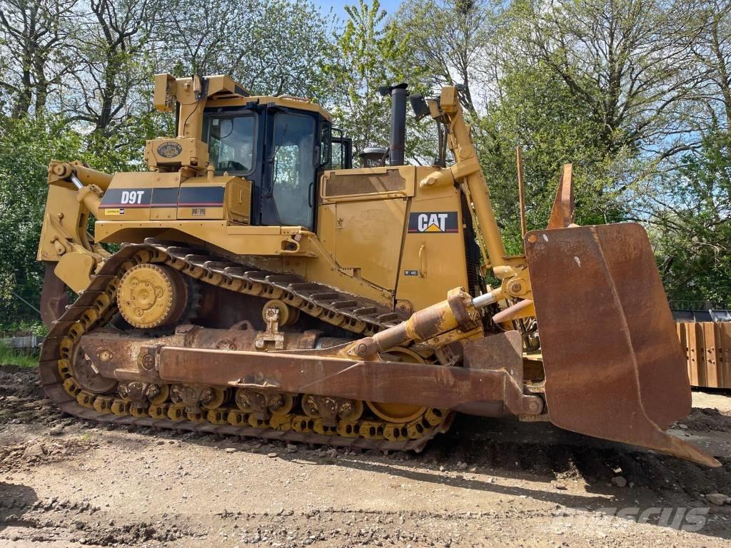CAT D 9 T Crawler dozers