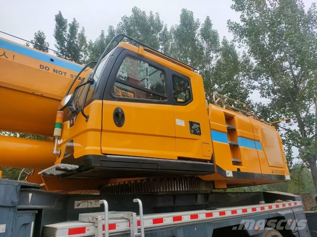 XCMG XCT130 All terrain cranes