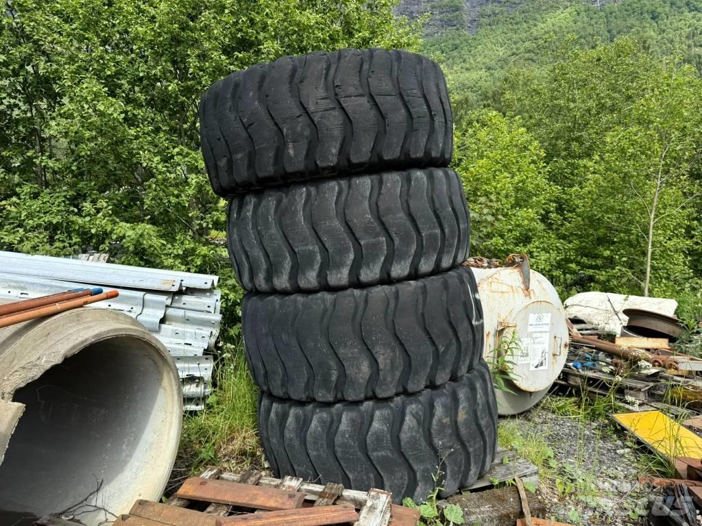 Goodyear 23,5R25 Tyres, wheels and rims