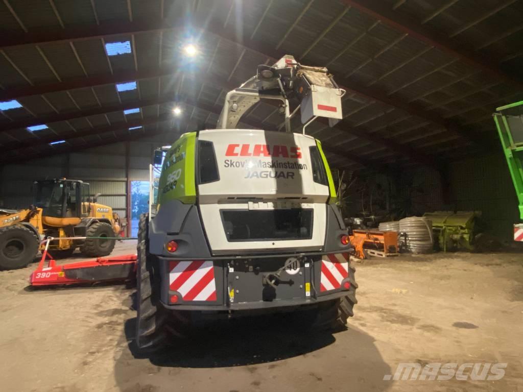 CLAAS JAGUAR 960 (497) Self-propelled foragers