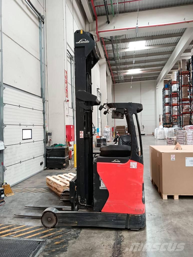 Linde R 16 Reach trucks