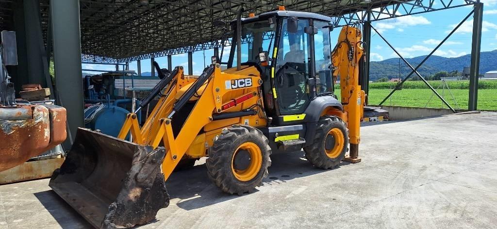 JCB 3cx compact Backhoe loaders