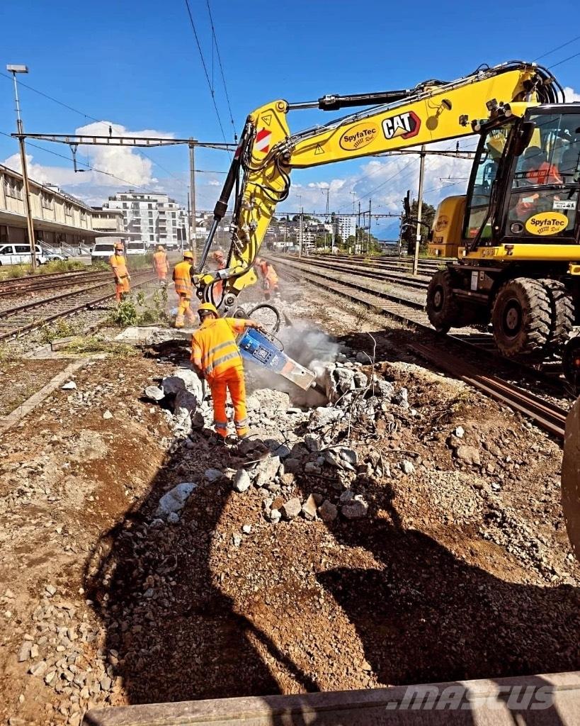 CAT 323 Rail Special excavators