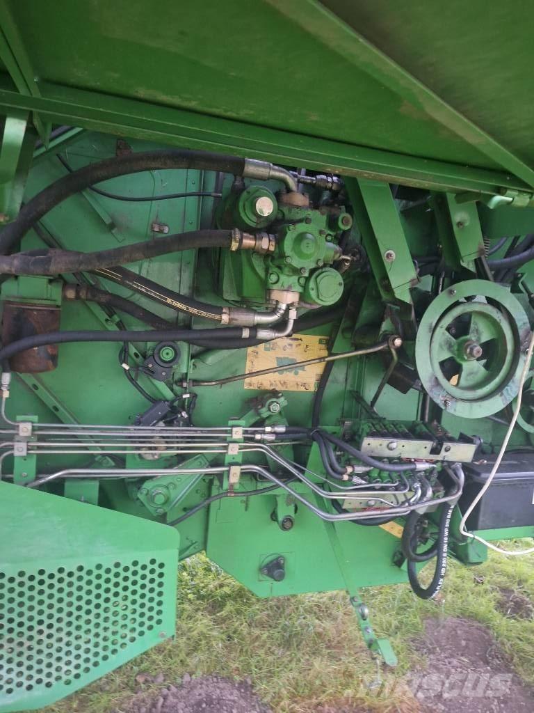 John Deere 1450 CWS Combine harvesters