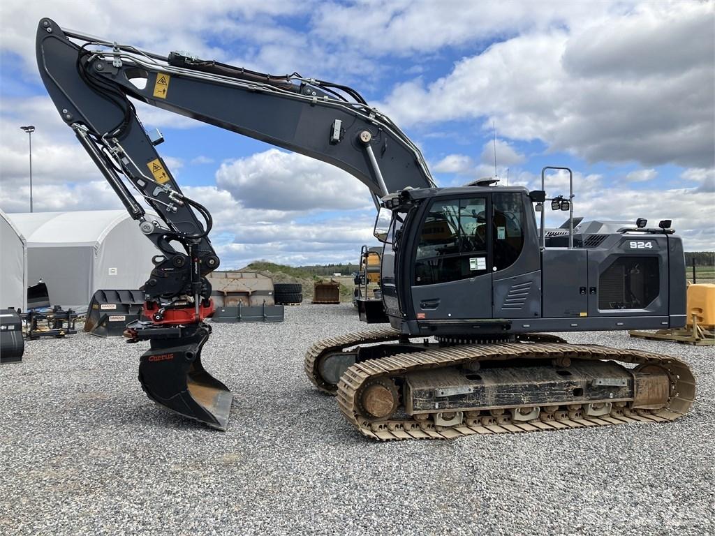 Liebherr R924 Crawler excavators