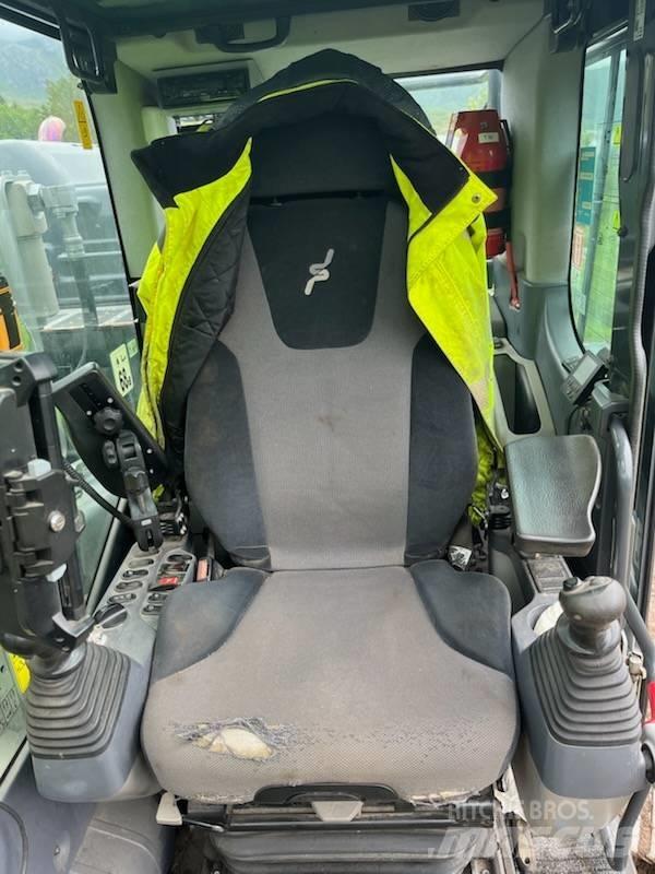 Komatsu PC 170 LC-11 Crawler excavators