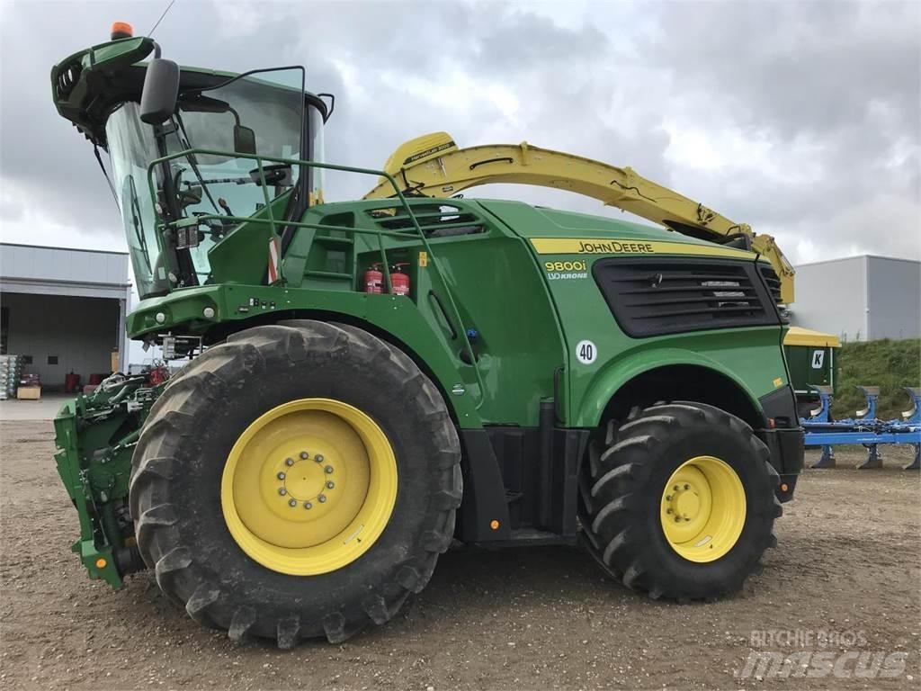 John Deere 9800i Self-propelled foragers